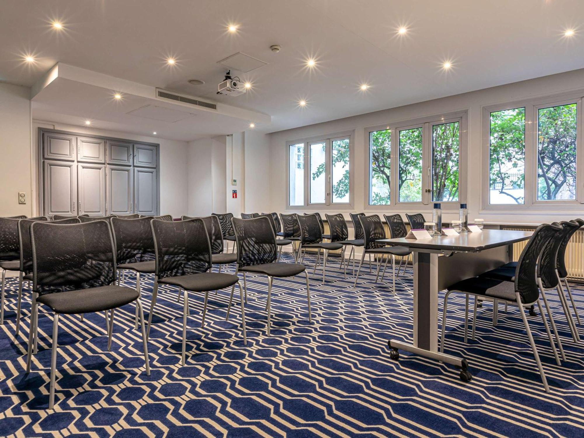 Mercure Paris Saint Cloud Hippodrome Екстер'єр фото